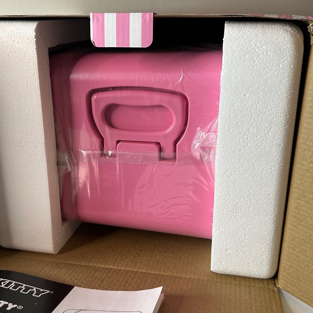 New- Hello Kitty Mini Fridge - Picture 9 of 11